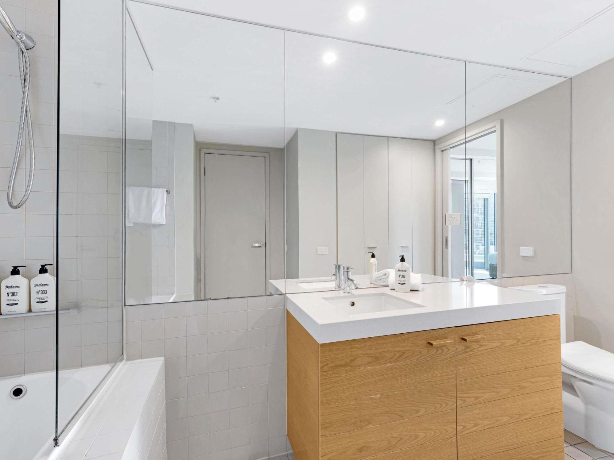 The Sebel Residences Melbourne Docklands Serviced Apartments Exteriör bild